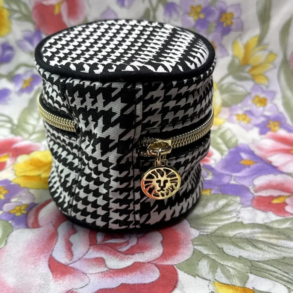 Anne Klein Houndstooth Travel Jewelry‎ Case Round Zipper Pouch 3x3
